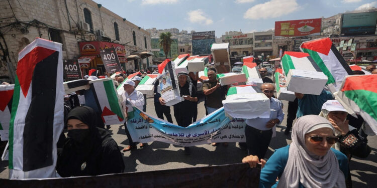 صیہونی فوج نے عشروں سے11 فلسطینی  شہداء کے جسد خاکی ضبط کئے ہوئے ہیں