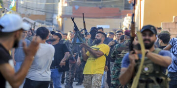 لبنان: فلسطینی دھڑوں میں جھڑپیں جاری، ہلاکتوں کی تعداد 15 ہوگئی