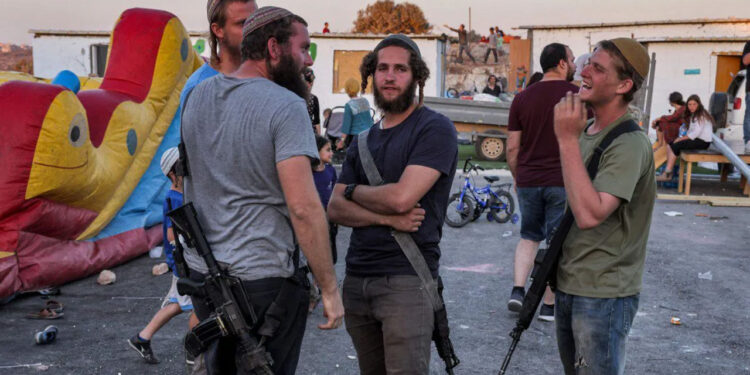 یہودی مذہبی تہوار کی آمد، اسرائیلی پولیس کا صیہونی آبادکاروں کو مسلح ہونے کا مشورہ