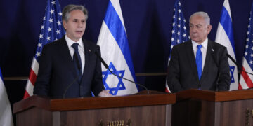 امریکی سیکریٹری خارجہ، نیتن یاہو کے آنسو پوچھنے اسرائیل پہنچ گئے