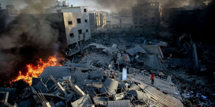 غزہ: صیہونی جنونیوں کی بمباری جاری 3 ہزار بچوں سمیت 8 ہزار سے زائد فلسطینی شہید، 22ہزار زخمی