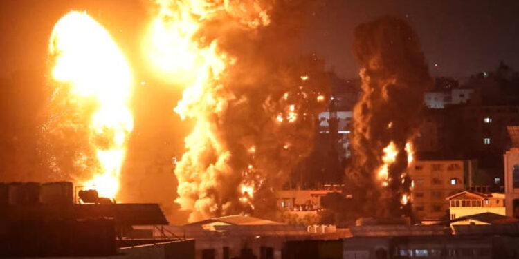 اسپتال پر اسرائیلی حملہ: سعودی عرب، ایران، ترکی، قطر، کینیڈا، فرانس سمیت متعدد ممالک کی مذمت