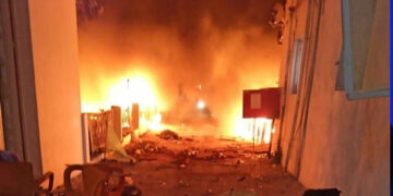 غزہ : الاہلی عرب اسپتال پر اسرائیل کا فضائی حملہ،خواتین و بچوں سمیت 800 سے زائد شہید