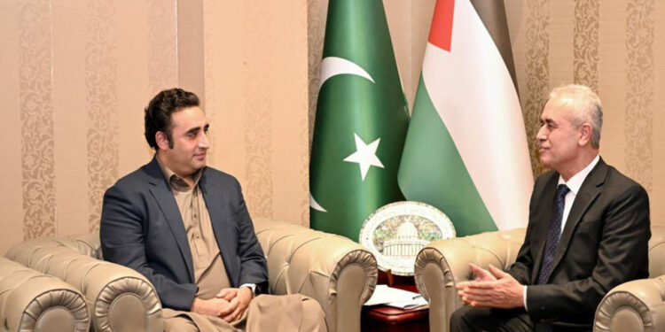 بلاول بھٹو کا فلسطینی سفارتخانے کا دورہ، کہتے ہیں اسرائیل دنیا کیلئے سیکیورٹی رسک ہے