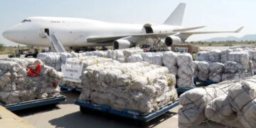غزہ کیلئے پاکستان کی امداد: خصوصی طیارہ مصر پہنچ گیا