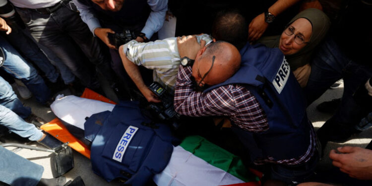 اسرائیلی فوج نے دو ماہ کےد وران 88 خواتین و مرد صحافی شہید کئے