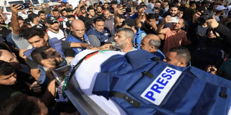 غزہ پر صیہونی دہشتگردی 7اکتوبر سے اب تک 67 صحافی شہید