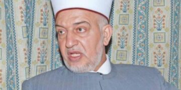 غزہ: صیہونی فوج کی مسجد اقصیٰ کے امام کے گھر پر بمباری، شیخ یوسف شہید