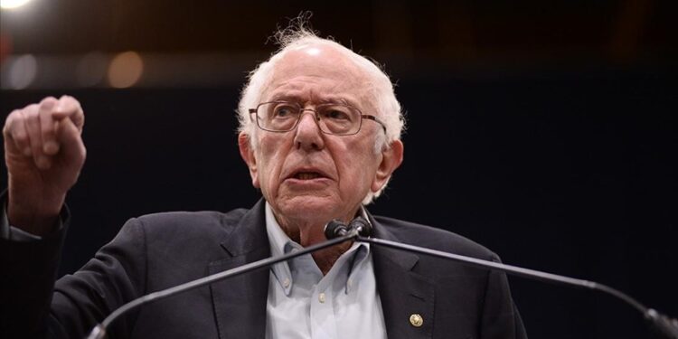 امریکی سینیٹر برنی سینڈرز کا اسرائیل کی 10 بلین ڈالر فوجی امداد بند کرنے کا مطالبہ
