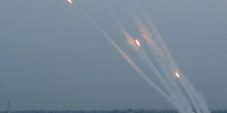 القسام کے تل ابیب پر میزائل حملے، حماس ابھی بھی  مضبوط ہے، اسرائیلی فوج پریشان