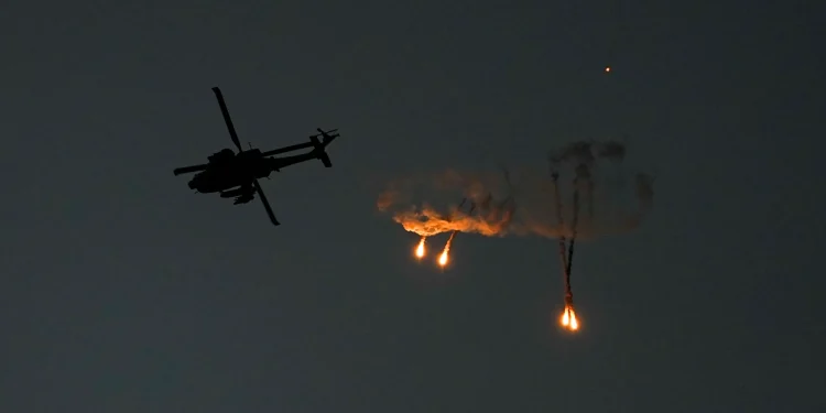 غزہ: مزاحمت کاروں نے اسرائیلی ہیلی کاپٹر مار گرایا، متعدد ہلاک اور زخمی