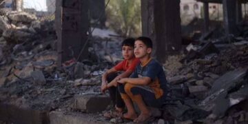  غزہ بچوں کیلئے دنیا کا خطرناک علاقہ بن گیا، 90 فیصد بچے بھوک اور بیماریوں کا شکار