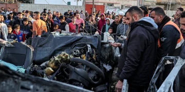 غزہ:  امدادی سامان کی تقسیم کے دوران اسرائیلی بمباری، 6 پولیس اہلکار شہید