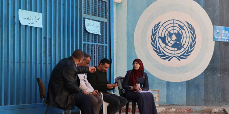 غزہ: ’اونروا‘ کے تھیلوں سے گولا بارود برآمد ہونے کا اسرائیل کا ایک اور بھونڈا لزام