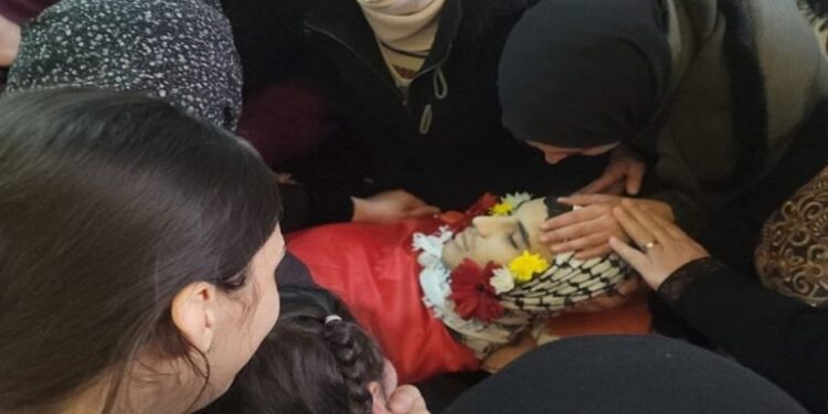 رام اللہ : صیہونی فوج نے 16 سالہ فلسطینی بچے کو گولیا ں مارکر شہید کردیا