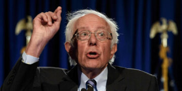 غزہ کی تباہی میں امریکہ برابر کا شریک ہے: برنی سینڈرز