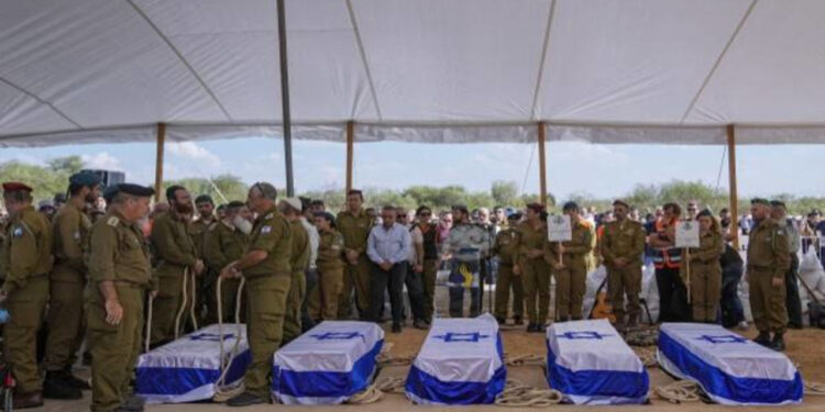 فوجی مررہے ہیں غزہ سے فوج کو نکالوں: اسرائیل میں آوزیں اٹھنے لگیں