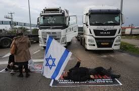 اسرائیلی فوجی حکام صیہونی آبادکاروں کو غزہ کی امداد پر حملے کی تفصیلات فراہم کررہےہیں: اسرائیلی میڈیا