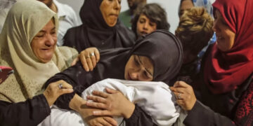 غزہ پر صیہونی دہشت گردی کے 220 دن: 48 گھنٹوں میں 36 بچوں سمیت 94 فلسطینی شہید