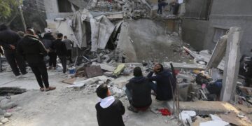 غزہ: 40,000 شہادتیں پوری کہانی نہیں، ملبے تلے ناقابل بیان ہولناکیاں ہیں: ” دی گارڈین کا انکشاف