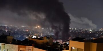 غاصب صیہونی فوج کی  بیروت پر  وحشیانہ بمباری جاری، متعدد شہید درجنوں زخمی لاکھوں بے گھر