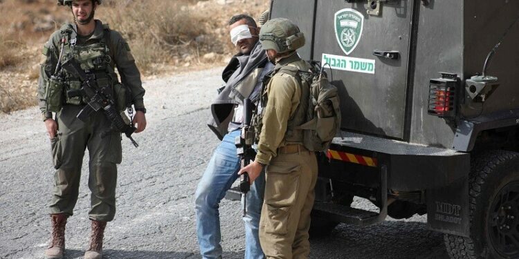 مقبوضہ مغربی کنارہ: صیہونی فوج کی فائرنگ، درجنوں فلسطینی زخمی