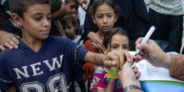 غزہ: ایک لاکھ پانچ ہزار بچوں کی ویکسی نیشن مکمل