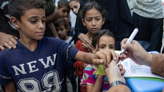 غزہ: ایک لاکھ پانچ ہزار بچوں کی ویکسی نیشن مکمل