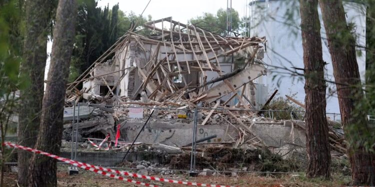 ایرانی بمباری سے تل ابیب کے تقریباً 100 گھرتباہ