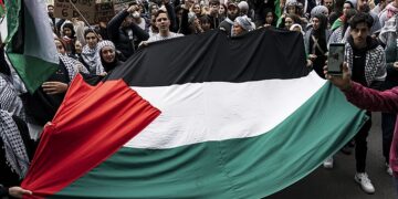 غزہ اور لبنان پر اسرائیلی دہشتگردی کا ایک سال، پاکستان سمیت دنیا بھر میں احتجاجی مظاہرے