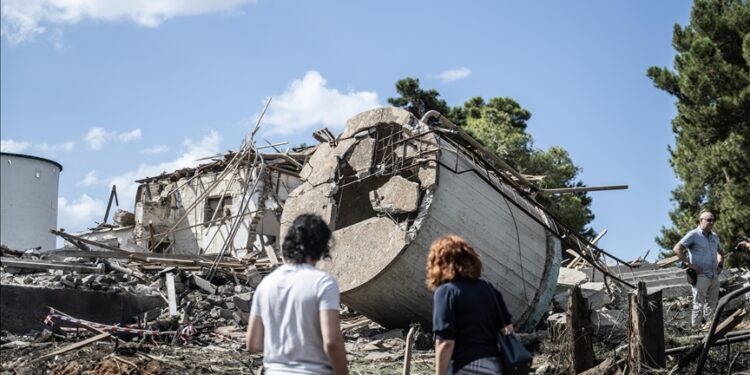 ایرانی بمباری سے تل ابیب کے تقریباً 100 گھرتباہ