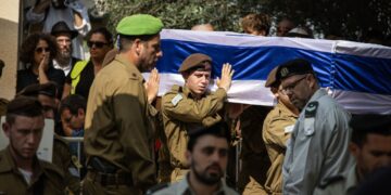 لبنان: ایک ماہ میں 62 فوجی ہلاک، اسرائیل جنگ بندی کےلئے تیار