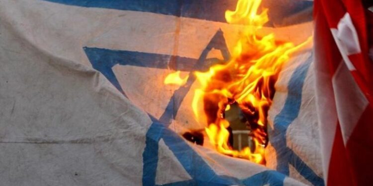 اسرائیل کی بے بسی پر رشک آتا ہے