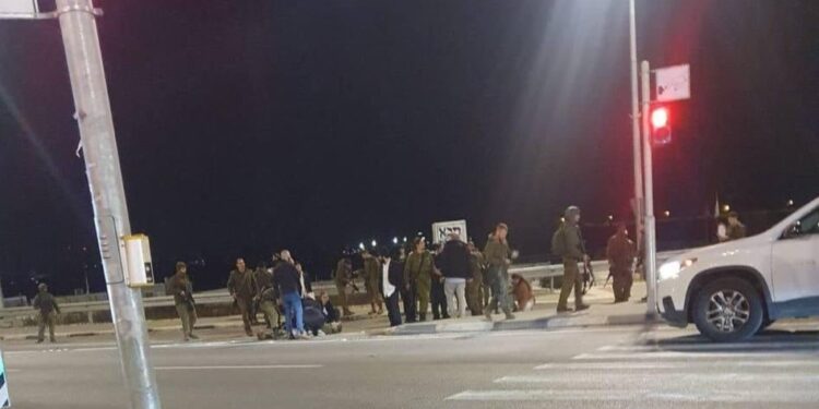 صیہونی بستی غوش عتصیون میں مزاحمتی کارروائی: ایک صیہونی فوجی شدید زخمی