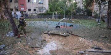 اسرائیل پر یمن کے بیلسٹک میزائل حملے: 50 صیہونی آباد کار زخمی