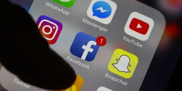 غزہ پر جارحیت :فیس بک نے فلسطینی خبروں تک رسائی کو کیسے روکا؟