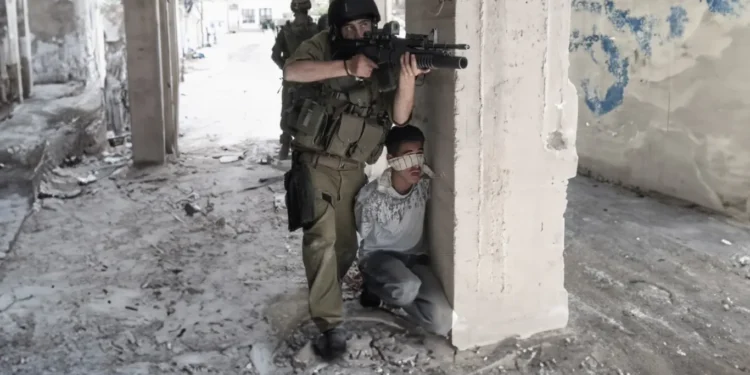 غزہ : ہم نے  فلسطینیوں کو انسانی ڈھال کے طور پر استعمال کیا، اسرائیلی فوج کا اعتراف