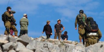 غرب اردن میں صیہونی دہشت گردی: صیہونی آبادکاروں کے حملے، خیمے تباہ، شہری گرفتار