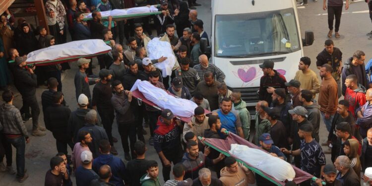 غزہ کے اسپتالو پر بمباری: صیہونی دہشتگردی کے خلاف عالمی سطح پر مذمت