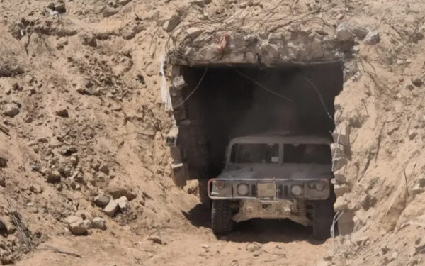 اسرائیلی فوج نے حماس سے معاہدے میں تاخیر کے لیے ایک غیر موجود سرنگ کی تصویر شائع کی : سابق وزیر دفاع کا انکشاف