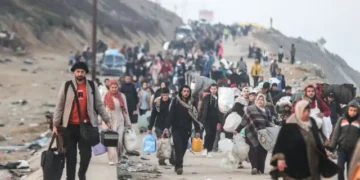 خوراک کے بدلے ہجرت: شہریوں کو غزہ سے جبری ہجرت پر مجبور کرنے کی صیہونی چال