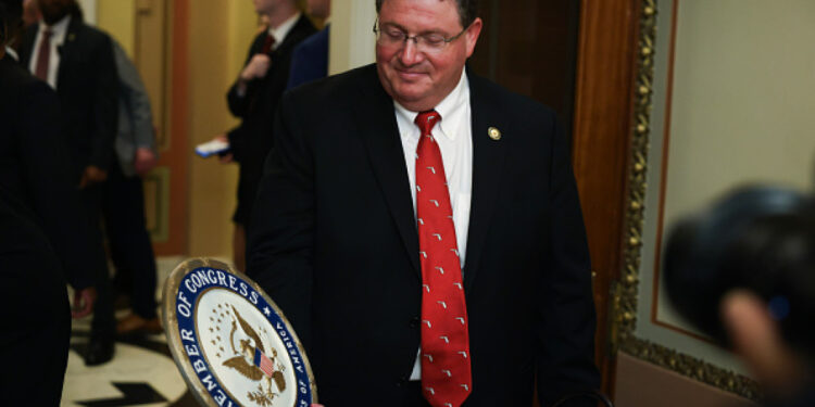 معافی مانگو اور عہدہ چھوڑو: امریکی رکن کانگریس کی غزہ پر ایٹمی حملے کی تجویز پر مسلم تنظیموں کا سخت ردعمل