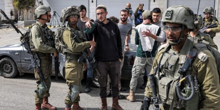 رام اللہ: صہیونی آبادکاروں کا گاؤں پر حملہ ، تین فلسطینی شہید، کئی زخمی