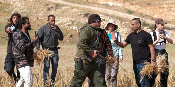 صوفیف الخلیل: صہیونی آبادکاروں کی فائرنگ سے فلسطینی شہید، متعدد زخمی