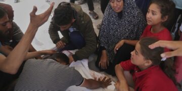 غزہ: امدادی کارروائیوں میں تین سو سے زائد شہادتیں