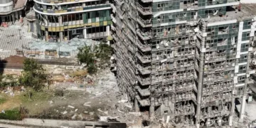 ایرانی حملوں سے تل ابیب میں شدید تباہی