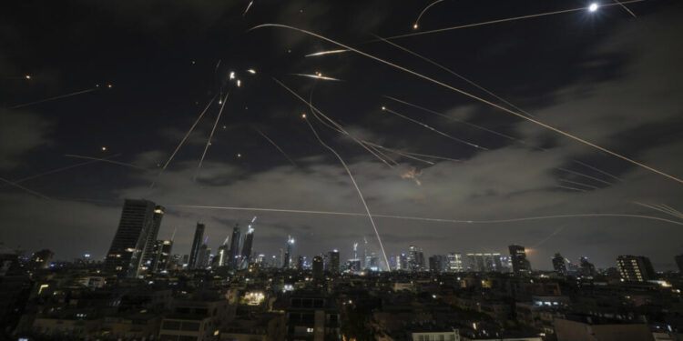 ایران کا بڑا وار: تل ابیب کو خالی کرنے کی وارننگ