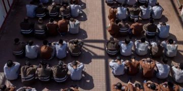 صہیونی جیلوں میں زخمی فلسطینی قیدیوں کا علاج روک دیا گیا