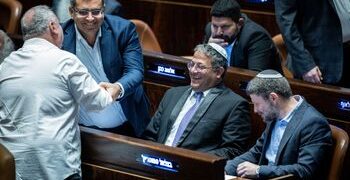 برطانیہ و اتحادیوں کی صہیونی وزرا پر پابندیاں: فلسطینیوں کے حق میں پیش رفت