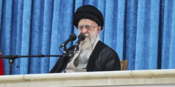 مسلم ممالک صہیونی ریاست کی حمایت ختم کریں، آیت اللہ علی خامنہ ای